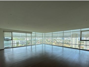 Privada del Bosque, STIM. Piso alto.