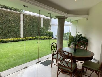 Casa en venta en la mejor zona de Bosques de las Lomas.
