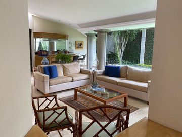 Casa en venta en la mejor zona de Bosques de las Lomas.