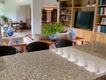 Casa en venta en la mejor zona de Bosques de las Lomas.
