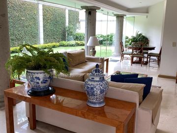 Casa en venta en la mejor zona de Bosques de las Lomas.
