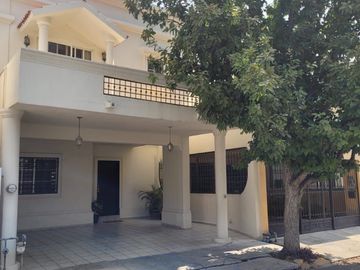 CASA EN VENTA EN BOSQUES DEL PONIENTE