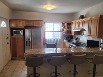 CASA EN VENTA EN BOSQUES DEL PONIENTE