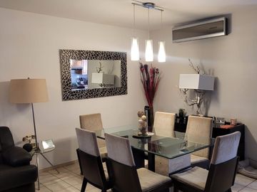 CASA EN VENTA EN BOSQUES DEL PONIENTE