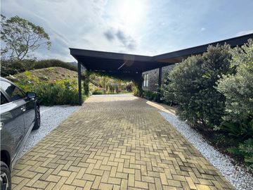 SE VENDE FINCA EN RIONEGRO LLANOGRANDE HILLS VA LA CEJA RIONEGRO