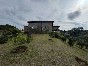 SE VENDE FINCA EN RIONEGRO LLANOGRANDE HILLS VA LA CEJA RIONEGRO