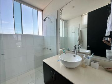 VENDO EN CARTAGENA APARTAMENTO CON ESPECTACULAR VISTA EN MANGA