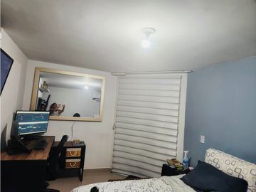 SE VENDE AMPLIO APARTAMENTO EN VILLA CAMPESTRE