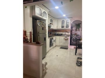 SE VENDE COMODA CASA REMODELADA EN VILLA CAMPESTRE