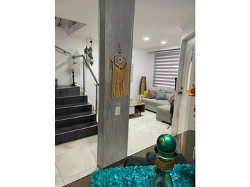 SE VENDE COMODA CASA REMODELADA EN VILLA CAMPESTRE