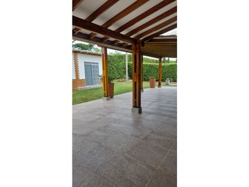 SE ARRIENDA HERMOSA CASA  EN CERRITOS  VILLA CONCHA