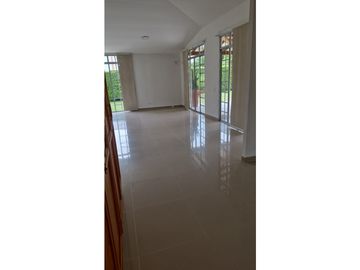 SE ARRIENDA HERMOSA CASA  EN CERRITOS  VILLA CONCHA
