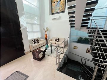 SE VENDE CASA DE LUJO EN ALTOS DE RIOMAR