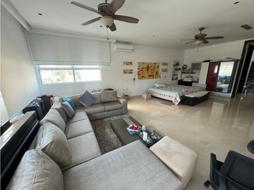 SE VENDE CASA DE LUJO EN ALTOS DE RIOMAR
