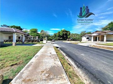 VENDO.CASAS NUEVAS EN.EL FRANCES.BOQUETE