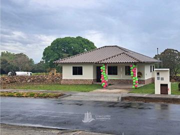 VENDO.CASAS NUEVAS EN.EL FRANCES.BOQUETE