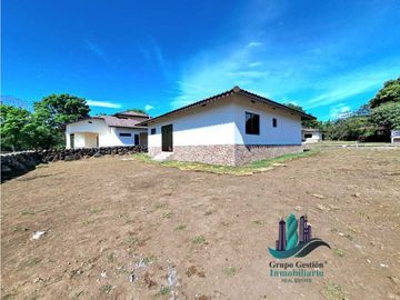 VENDO.CASAS NUEVAS EN.EL FRANCES.BOQUETE