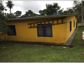 VENDO 1700 mts2 Casa en POTRERILLOS
