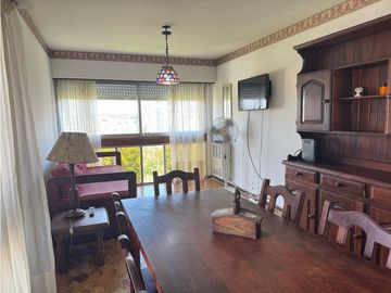 ALQUILER 24 MESES  - 2 AMBIENTES C/GRAN VENTANAL