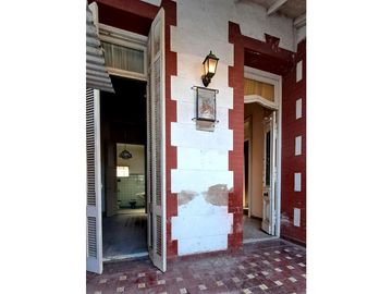 VENTA / CHALET ANTIGUO 4 AMBIENTES / PARA RECICLAR / MAR DEL PLATA