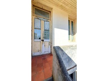VENTA / CHALET ANTIGUO 4 AMBIENTES / PARA RECICLAR / MAR DEL PLATA