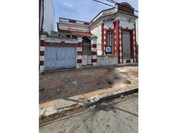 VENTA / CHALET ANTIGUO 4 AMBIENTES / PARA RECICLAR / MAR DEL PLATA