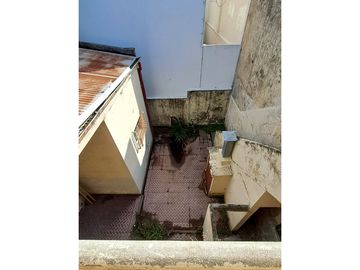VENTA / CHALET ANTIGUO 4 AMBIENTES / PARA RECICLAR / MAR DEL PLATA