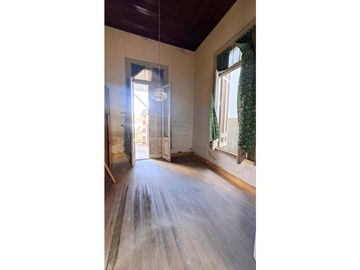 VENTA / CHALET ANTIGUO 4 AMBIENTES / PARA RECICLAR / MAR DEL PLATA