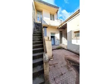 VENTA / CHALET ANTIGUO 4 AMBIENTES / PARA RECICLAR / MAR DEL PLATA