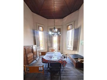 VENTA / CHALET ANTIGUO 4 AMBIENTES / PARA RECICLAR / MAR DEL PLATA