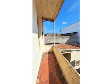VENTA / CHALET ANTIGUO 4 AMBIENTES / PARA RECICLAR / MAR DEL PLATA