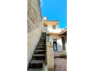 VENTA / CHALET ANTIGUO 4 AMBIENTES / PARA RECICLAR / MAR DEL PLATA