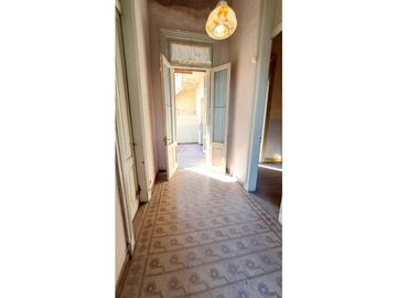 VENTA / CHALET ANTIGUO 4 AMBIENTES / PARA RECICLAR / MAR DEL PLATA