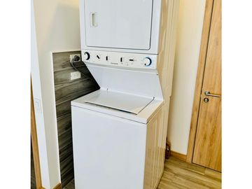 La Carolina, Suite en Venta, 80m2, 1 Habitación