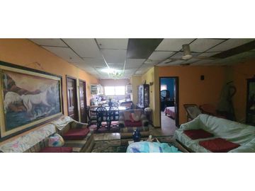 En venta 2 casas renteras centro de Quininde