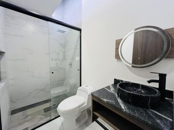 Casa en  venta en exclusivo cluster Gran Reserva Lomas de Angelopolis Puebla.