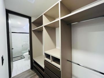 Casa en  venta en exclusivo cluster Gran Reserva Lomas de Angelopolis Puebla.