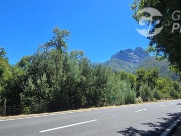 Industrial en Venta en Al Costado de puente Pirquinco
