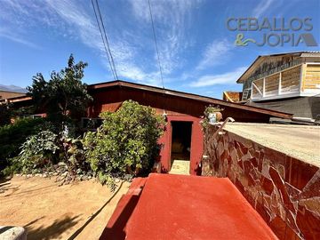 Casa en Venta en 18 de septiembre, Limache