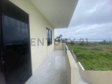 SE VENDE CASA VISTA AL MAR EN 