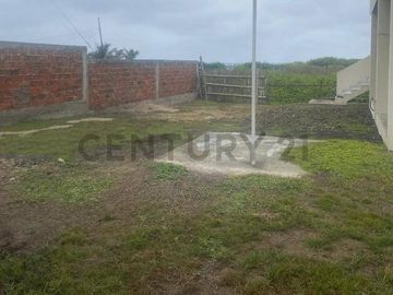 SE VENDE CASA VISTA AL MAR EN 