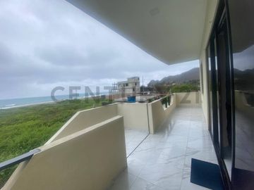 SE VENDE CASA VISTA AL MAR EN 