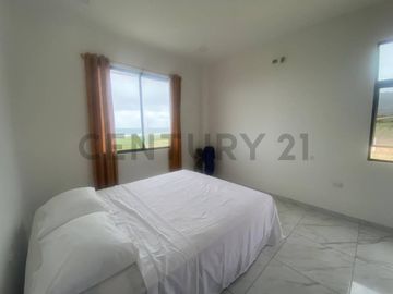 SE VENDE CASA VISTA AL MAR EN 