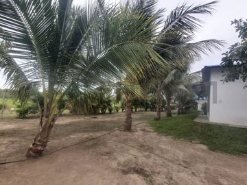 VENTA DE QUINTA EN PUERTO CAYO, MANABI
