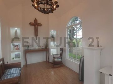 VENTA DE QUINTA EN PUERTO CAYO, MANABI