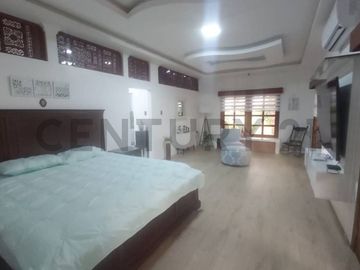 VENTA DE QUINTA EN PUERTO CAYO, MANABI