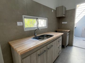 Casa PH en venta en Moron Sur