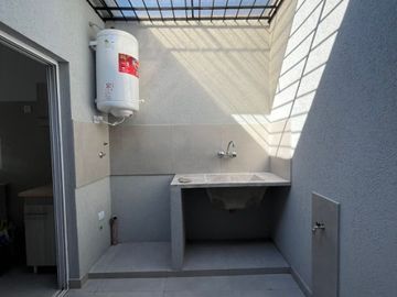 Casa PH en venta en Moron Sur