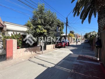 Casa en Venta en Av Los Zapadores