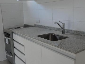 Ambiente piso alto! Luminoso con amenities! Se vende con RENTA